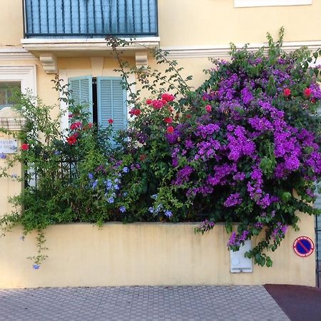 La Maison Au Soleil مينتون الغرفة الصورة