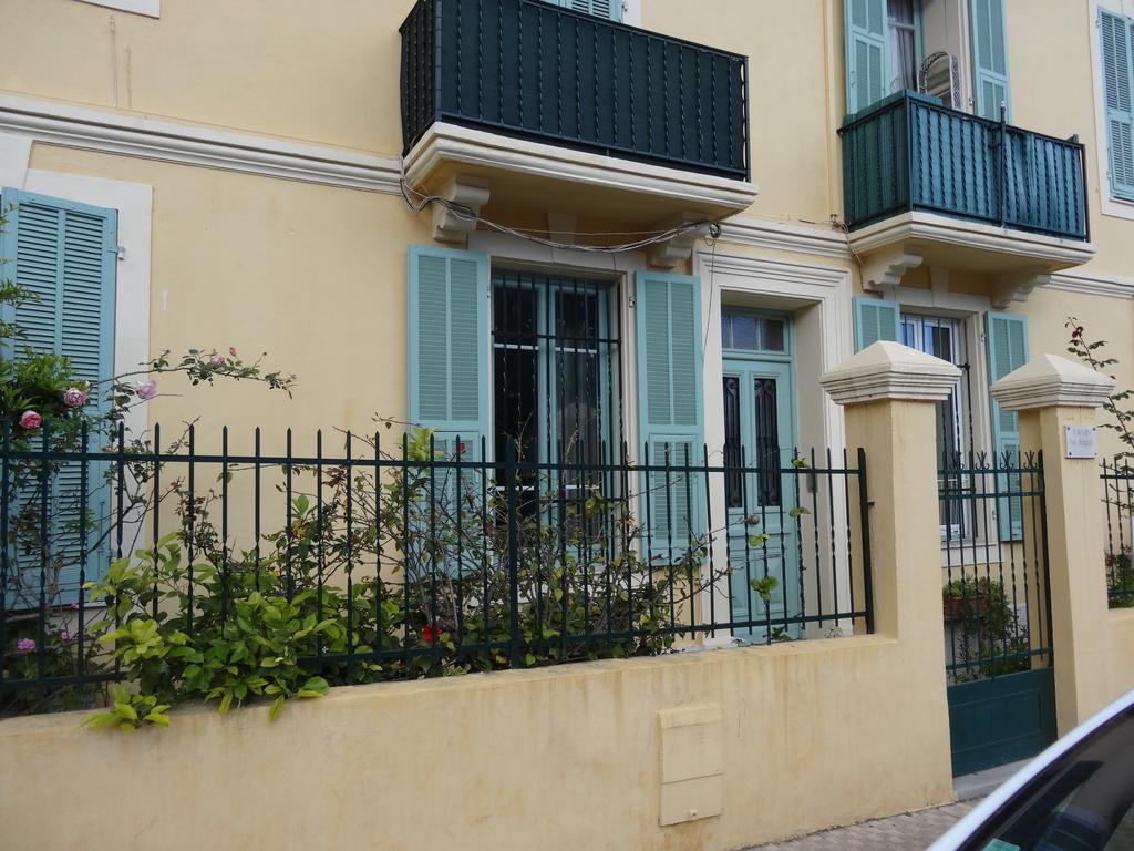 La Maison Au Soleil مينتون الغرفة الصورة
